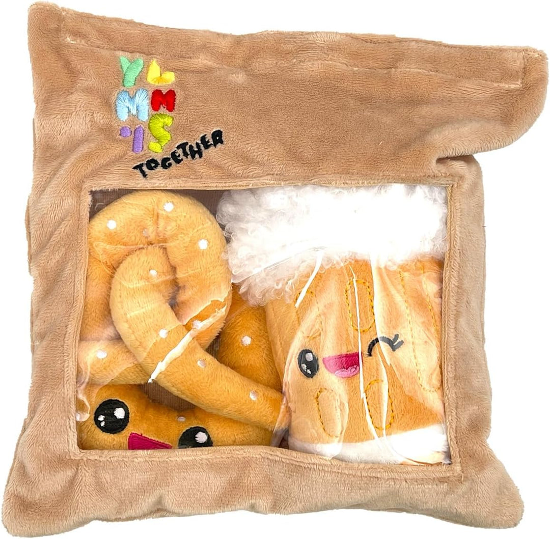 Joy Toy - Yummies Together Brezel und Bier - 2 Plüsch 15 cm in Take Away Plüsch Tasche 21x21 cm Brez