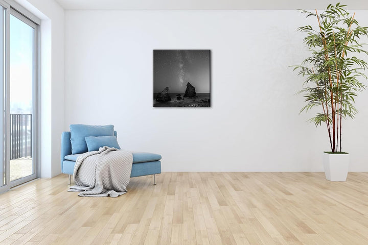deyoli atemberaubender Sternenhimmel am Meer Format: 70x70 Effekt: Schwarz&Weiss als Leinwandbild, M