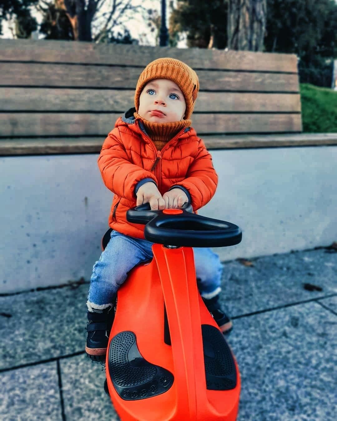 TWISTCAR Kinderfahrzeug, Kinder Twist Auto, Swing Car für Kleinkind, Spielzeugauto, Antrieb durch Le