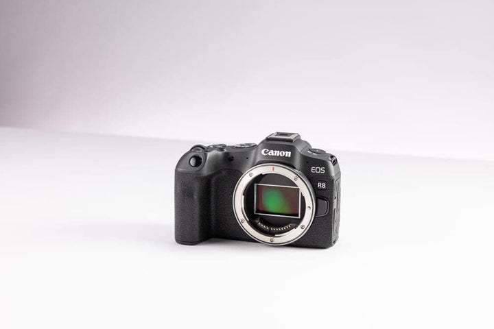 Canon EOS R8 Vollformat 24,2 MP spiegelloses Kameragehäuse | 4K Full HD Videoaufnahme | (Schwarz)
