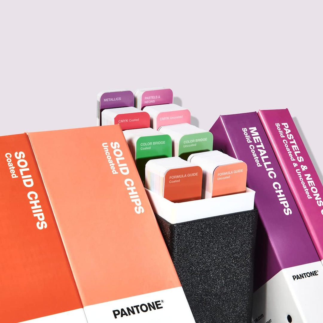 Pantone Referenzbibliothek | Die umfassende Farbbibliothek für Grafikdesign und Druck | GPC305B
