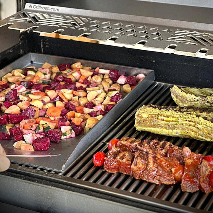 Grillrost.com Das Original Edelstahl Grillplatte | Plancha 49x32,5cm - passend für Weber Genesis I |