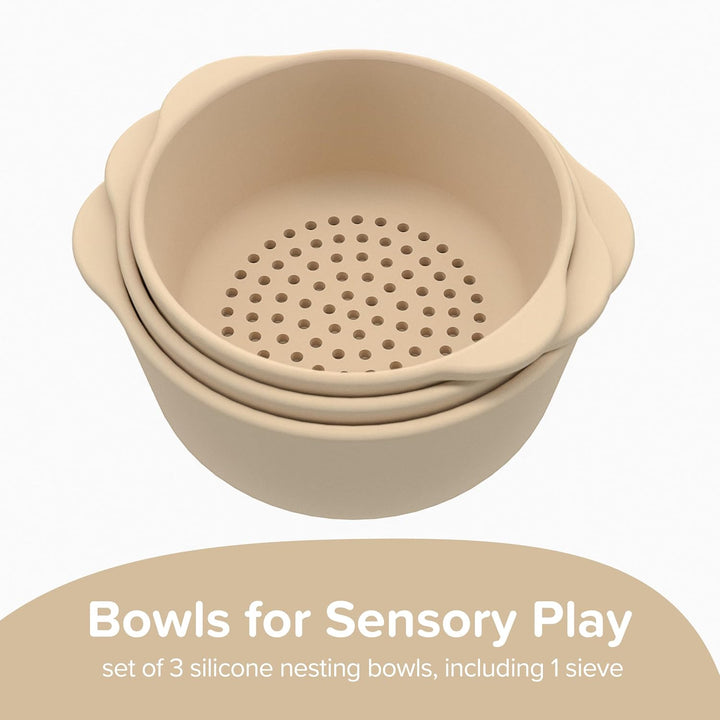Inspire My Play – 3 x - Natur Stapelbare Silikonschalen und Sieb – Perfektes Zubehör für Sensory Pla