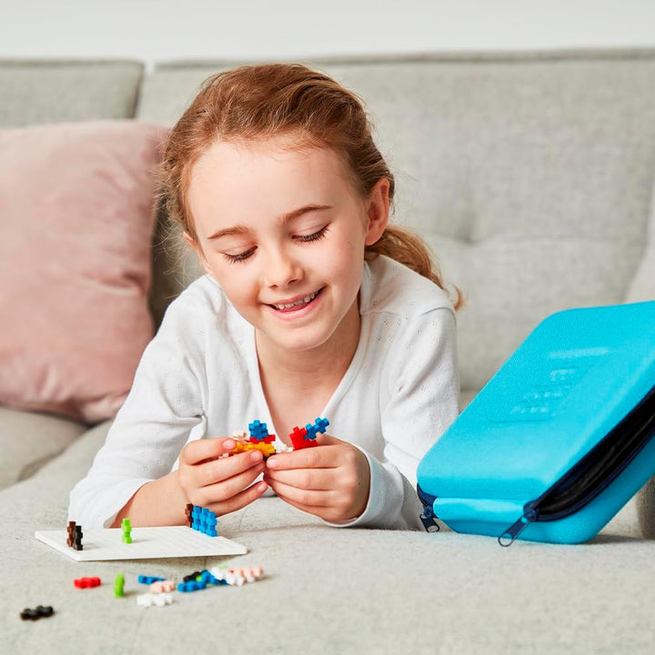 Plus-Plus 9607012 Kreativ-Bausteine, Reisekoffer Set, Geniales Konstruktionsspielzeug, 100 Teile, Bl