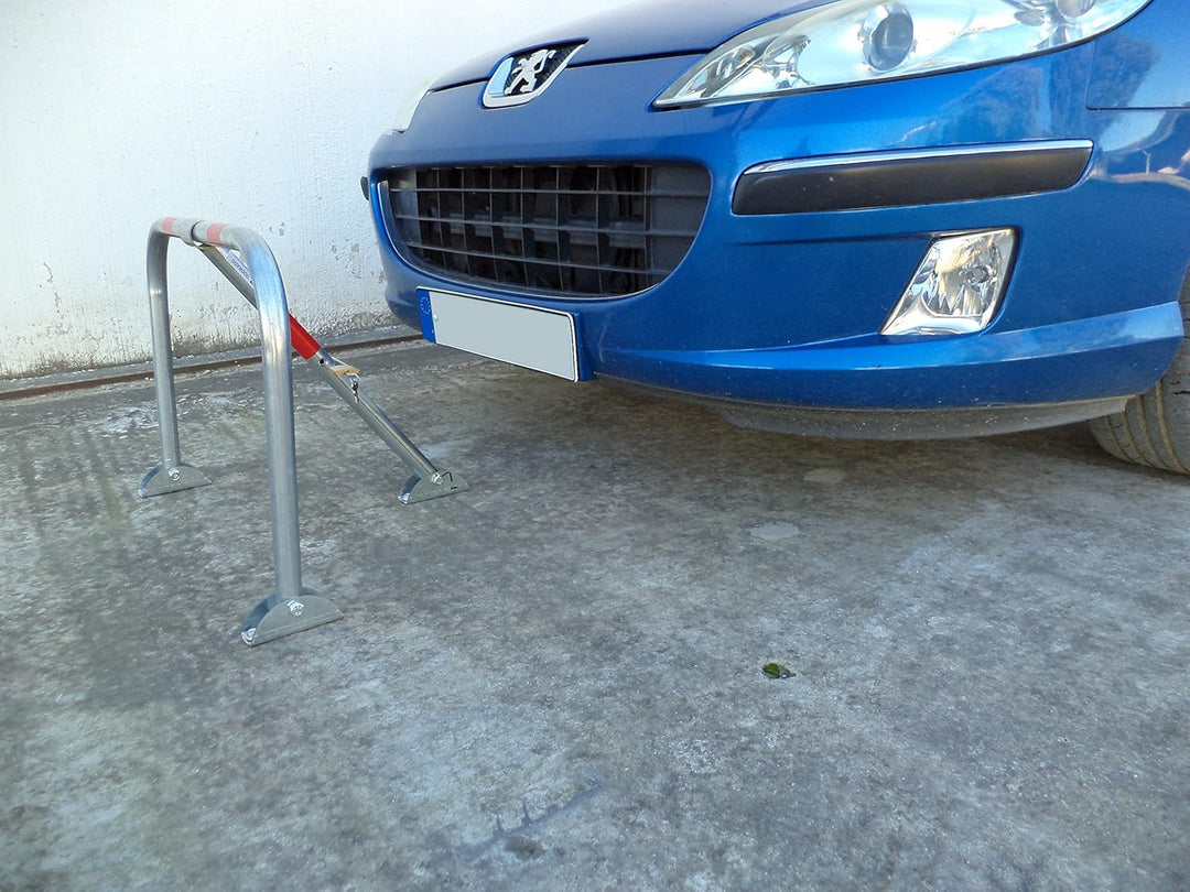 SNS SAFETY LTD Parkplatzsperre Klappbar, aus verzinktem Stahlrohr 32 mm, mit 3 Beinen, Vorhängeschlo