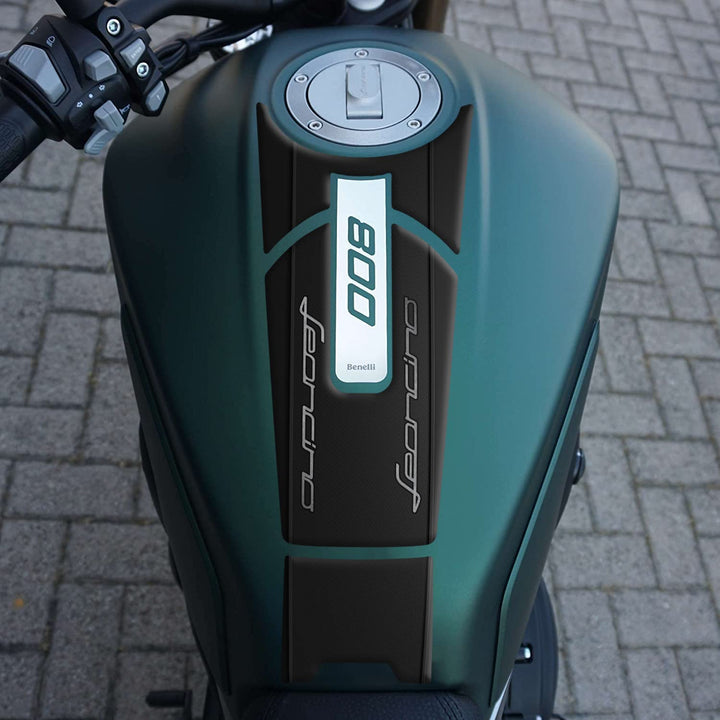 Aufkleber aus Harz, 3D-Effekt, kompatibel mit Benelli Leoncino 800 und 800 Trail 2022 (Tankschutz)