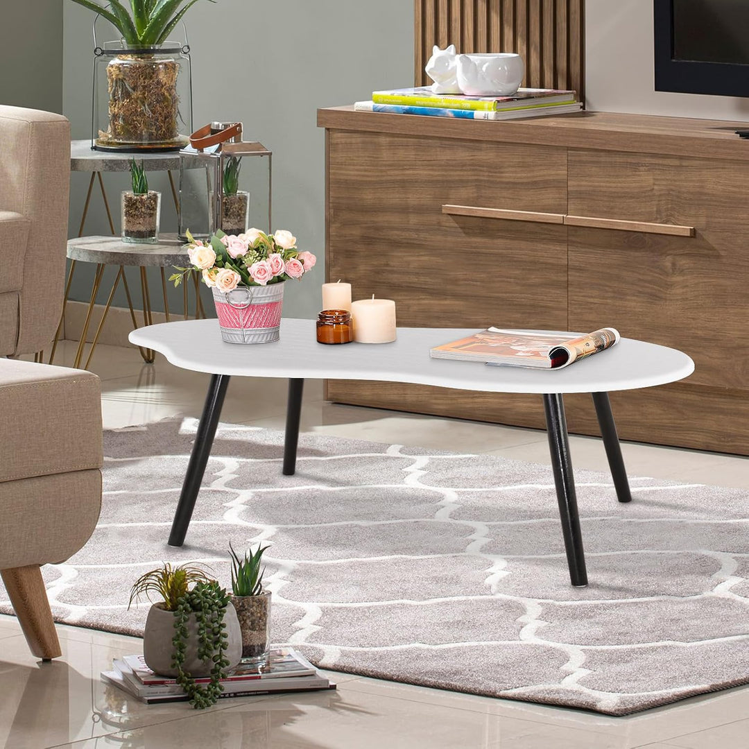 Moderner Couchtisch, Wolkenweiss, unregelmässiger Mitteltisch für Wohnzimmer, einzigartige Holzmaser