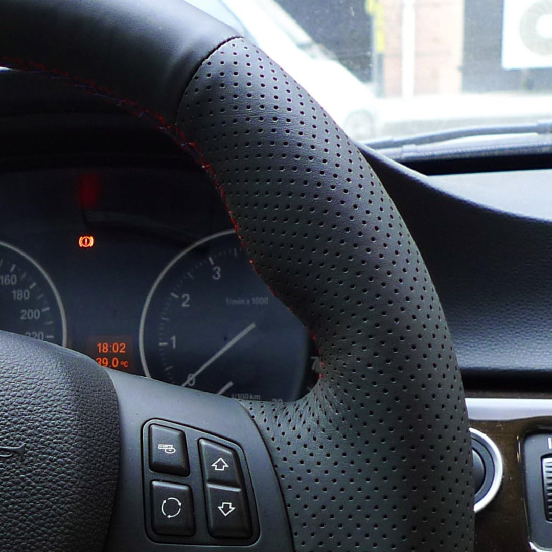 MEWANT Lenkradbezug für Sport M3 E90 E91 E92 E93 E87 E81 E82 E88 X1 E84 Schwarz Kunstleder Auto Lenk