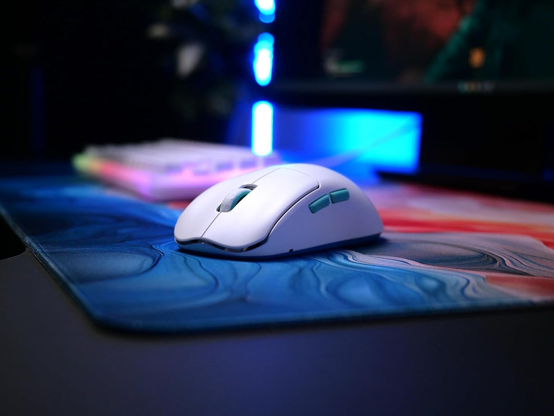 CHERRY XTRFY M68 Wireless, Ultraleichte Kabellose Gaming-Maus, 2,4 GHz Funk, Optimiert für esports,