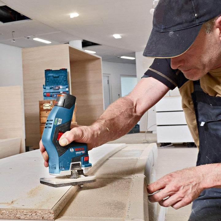 Bosch Professional 12V System Akku Kantenfräse GKF 12V-8 (Leerlaufdrehzahl 13.000 min-1, Gewicht ohn