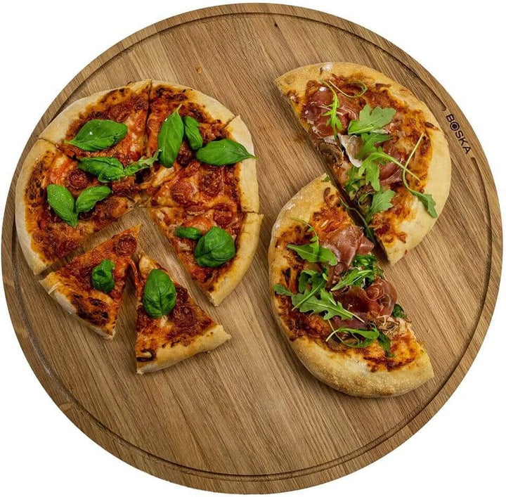 Pizzabrett Friends XXL/Pizza Teller/Eichenholz / ⌀47cm / Pizza Blech Rund mit Praktischer Auffangrin