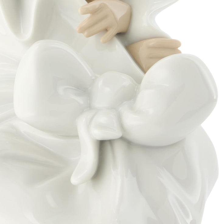 NAO Porcelain by Lladro All Bundled UP (Baby Wrapped IN Blanket) 2001340