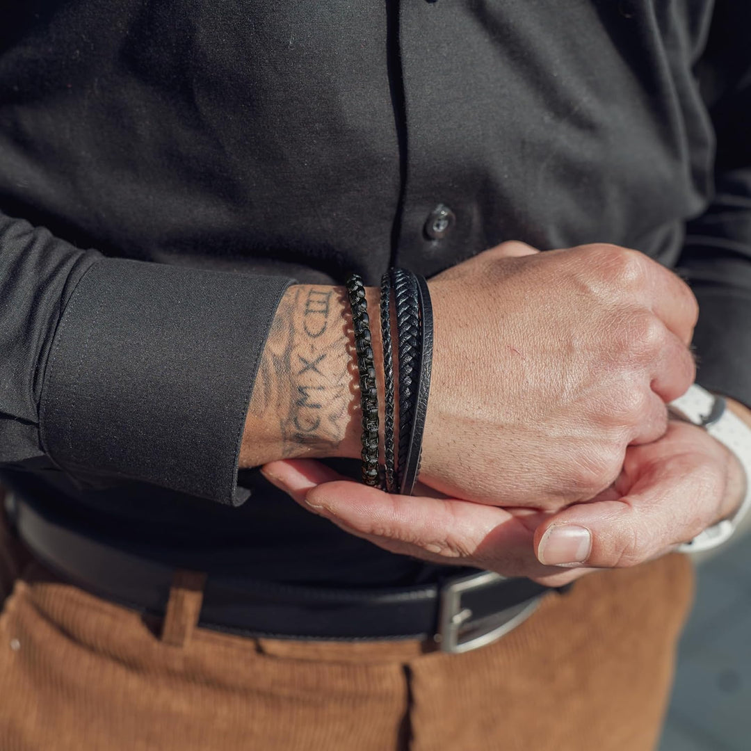 SERASAR Premium Lederarmband für Männer | Magnetverschluss aus Edelstahl in Schwarz, Silber & Gold |