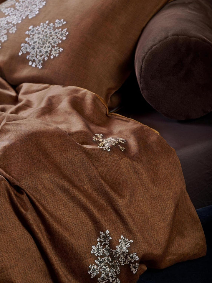 ESSENZA Bettwäsche Lauren Blumen Baumwollsatin Cinnamon, 155x220 + 1 x 80x80 cm, 401296-100DE-014, 1