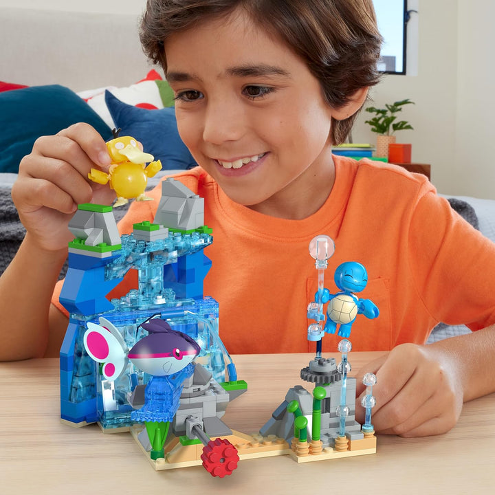 Mattel MEGA Pokémon Actionfigur-Bauspielzeug, Wasserabenteuer mit 319 Teilen und beweglichem Schiggy