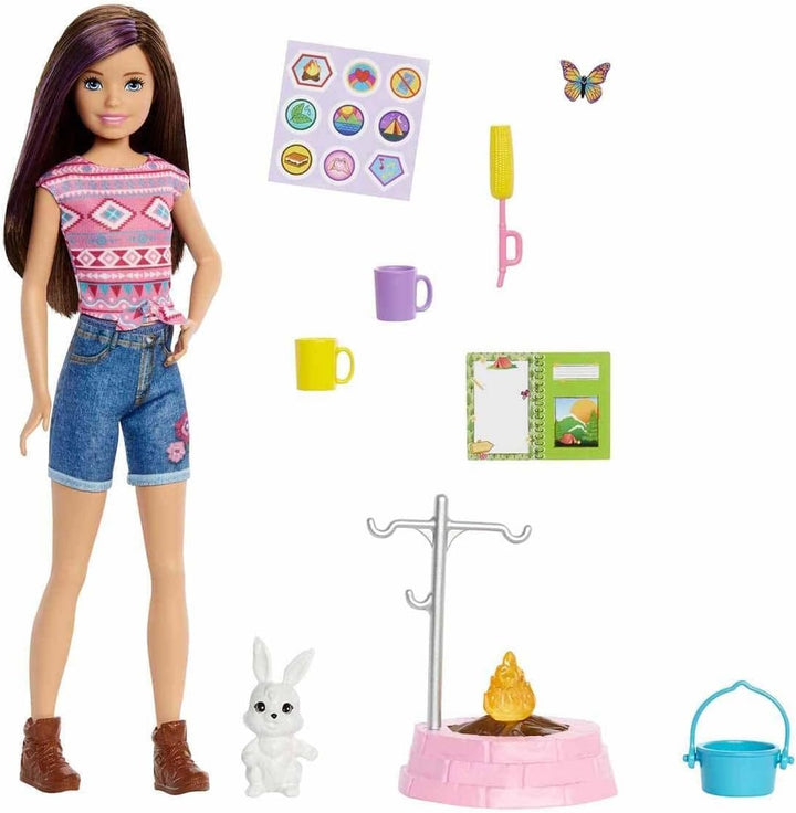 Barbie Camping Serie, Campingset mit Skipper-Puppe, Schmetterling, Hase, Camping Zubehör, Aufkleber,