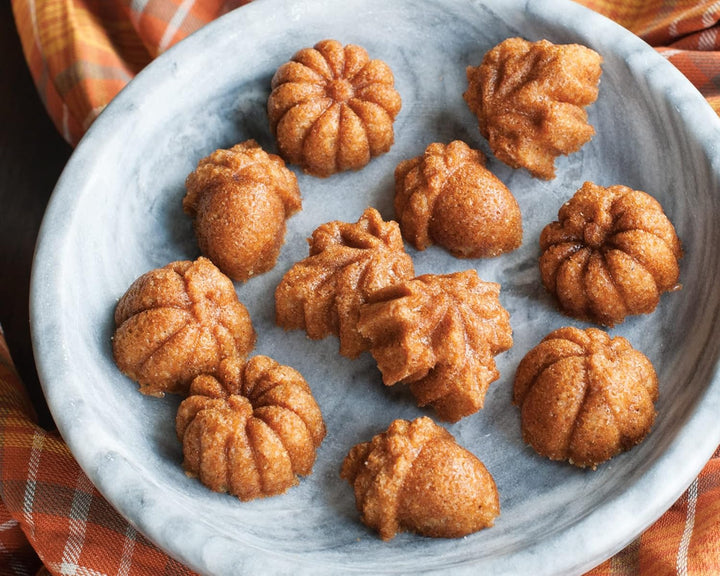 Nordic Ware Autumn Delights Kuchenform