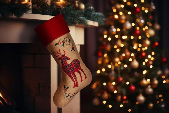 BRUBAKER 3er Set Weihnachtsstrümpfe zum Befüllen und Aufhängen - Rentiere und Eisbär - 52 cm grosse