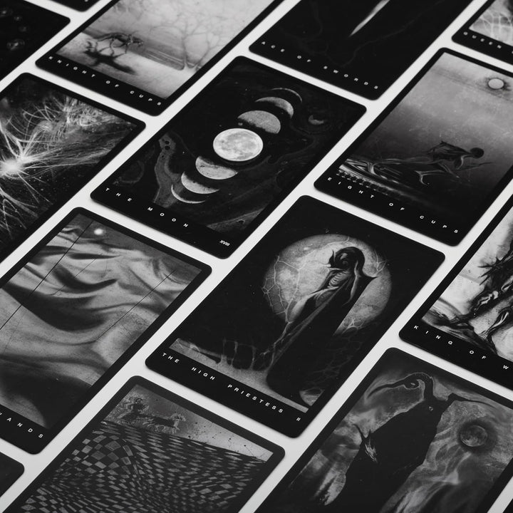 Da Brigh Schwarzes Tarot Karten Deck, Englisch