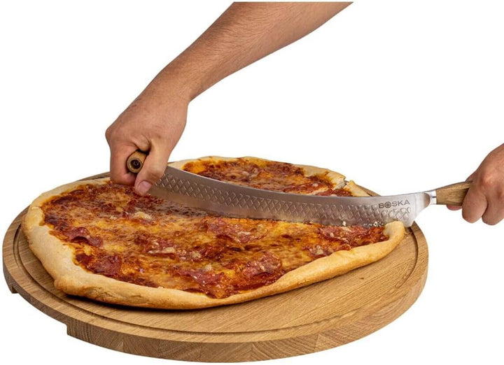 Pizzabrett Friends XXL/Pizza Teller/Eichenholz / ⌀47cm / Pizza Blech Rund mit Praktischer Auffangrin