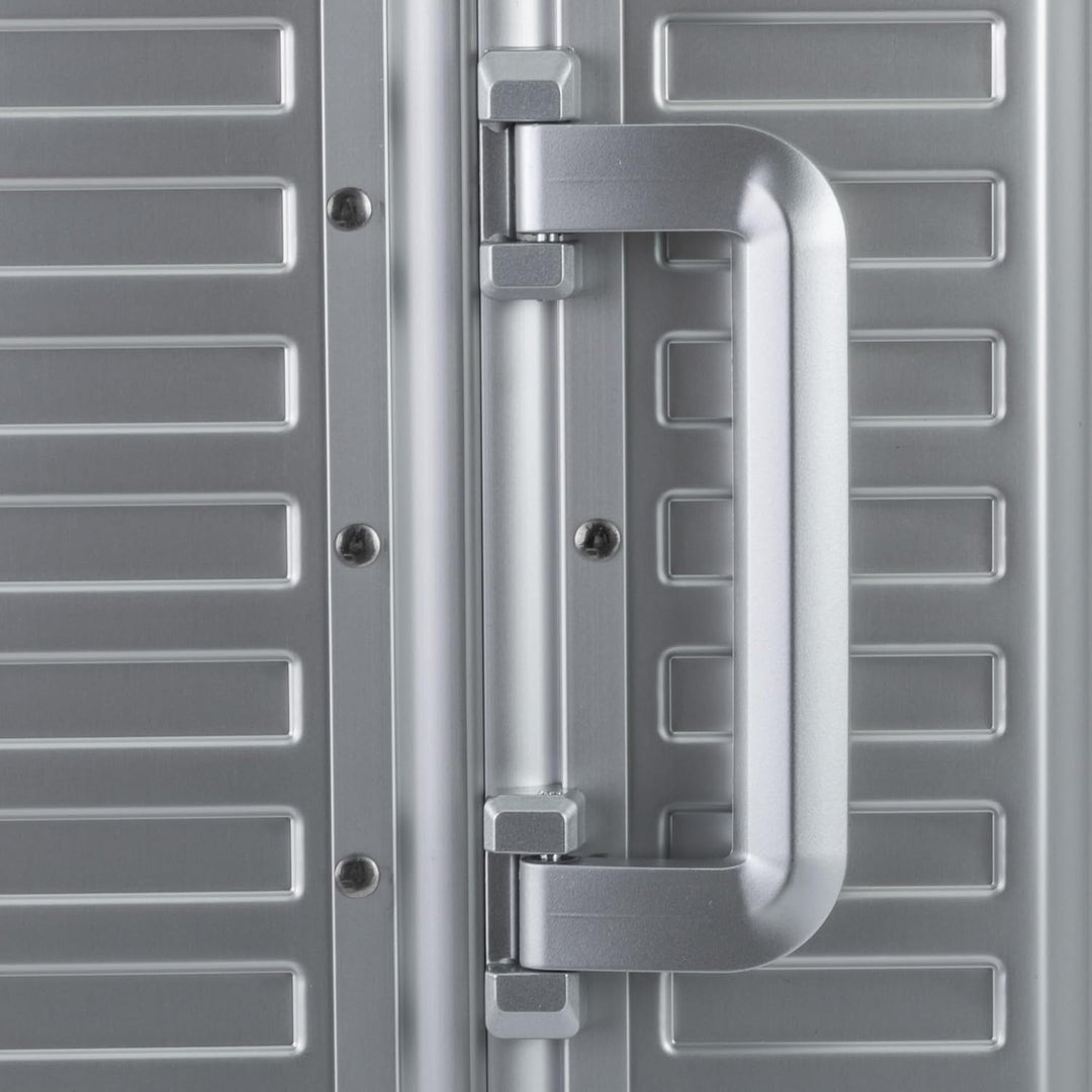 Travelhouse 100% Aluminium Handgepäck Koffer Tokyo 55cm- Mit 2X TSA und 4 Silent Move Doppelrollen V