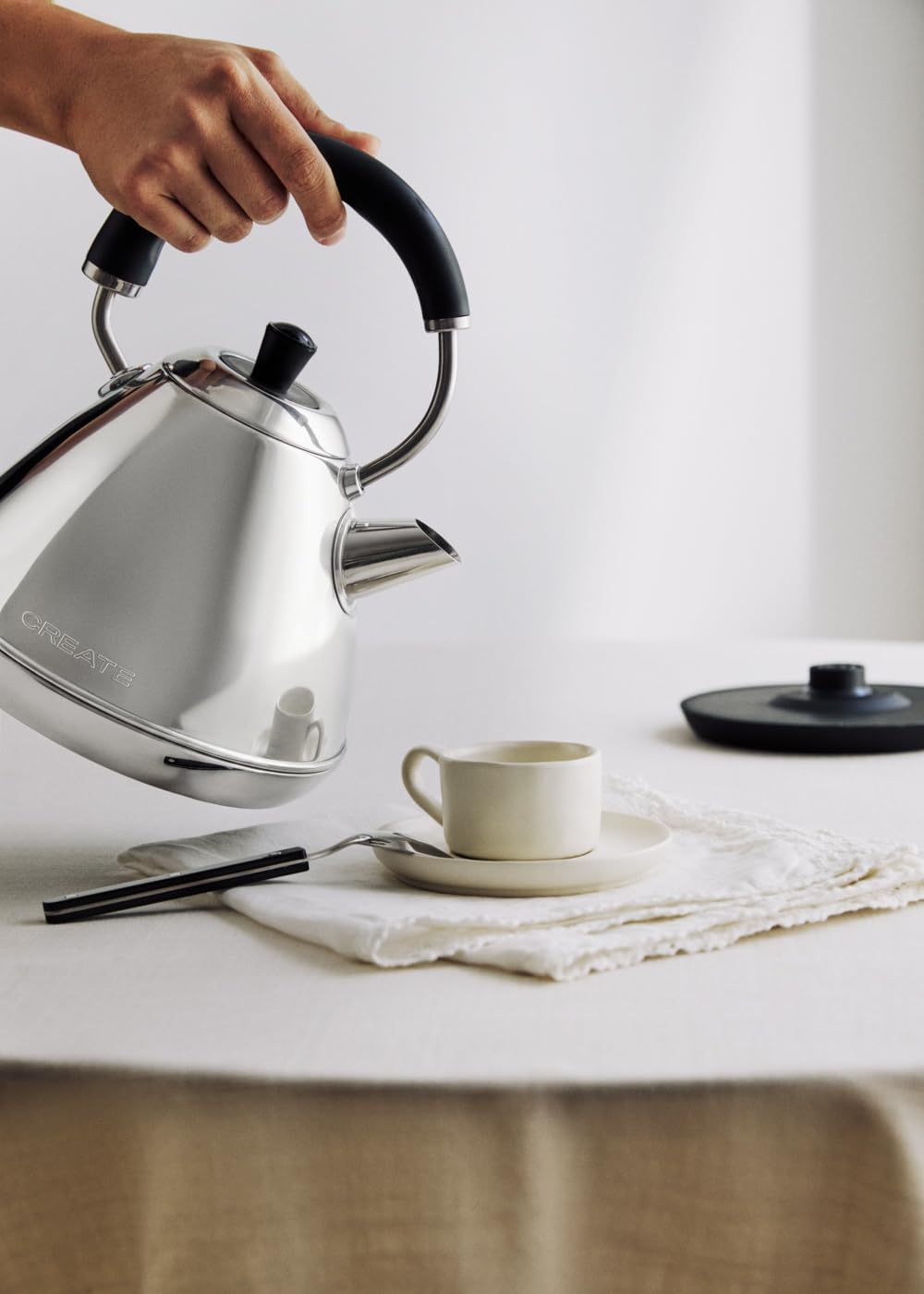 CREATE KETTLE RETRO M Elektrischer Wasserkocher, verchromt, schnelles Kochen, Fassungsvermögen 1 l,