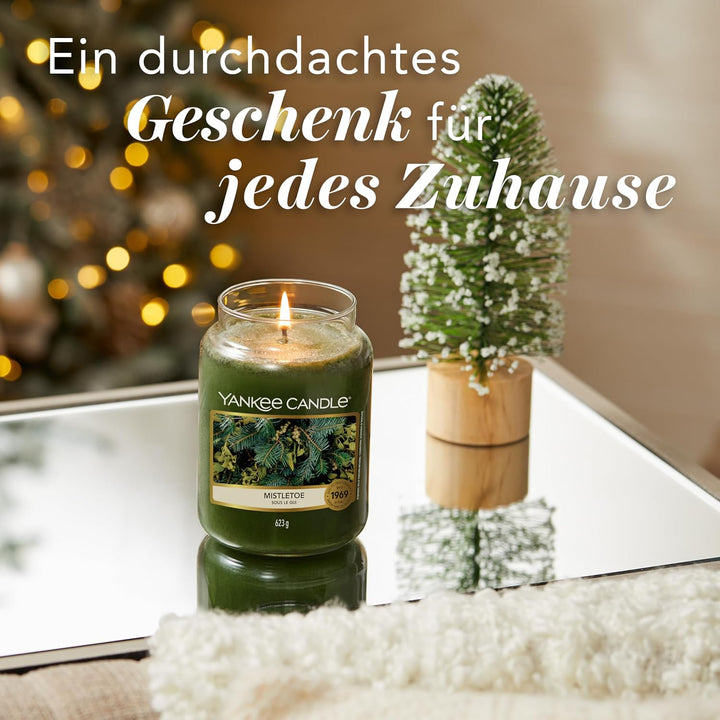 Yankee Candle Duftkerze im Glas (gross), Mistletoe, Kerze mit langer Brenndauer bis zu 150 Stunden,