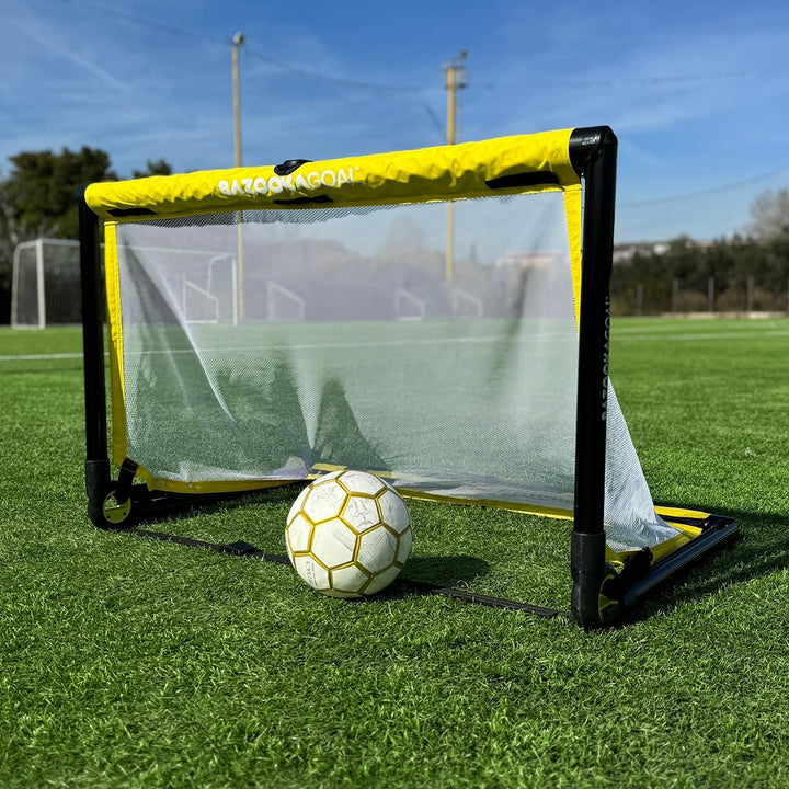 BazookaGoal Original Solid Frame Pop-Up-Tor - Zusammenklappbares Mini-Fussballtor für Kinder und Erw