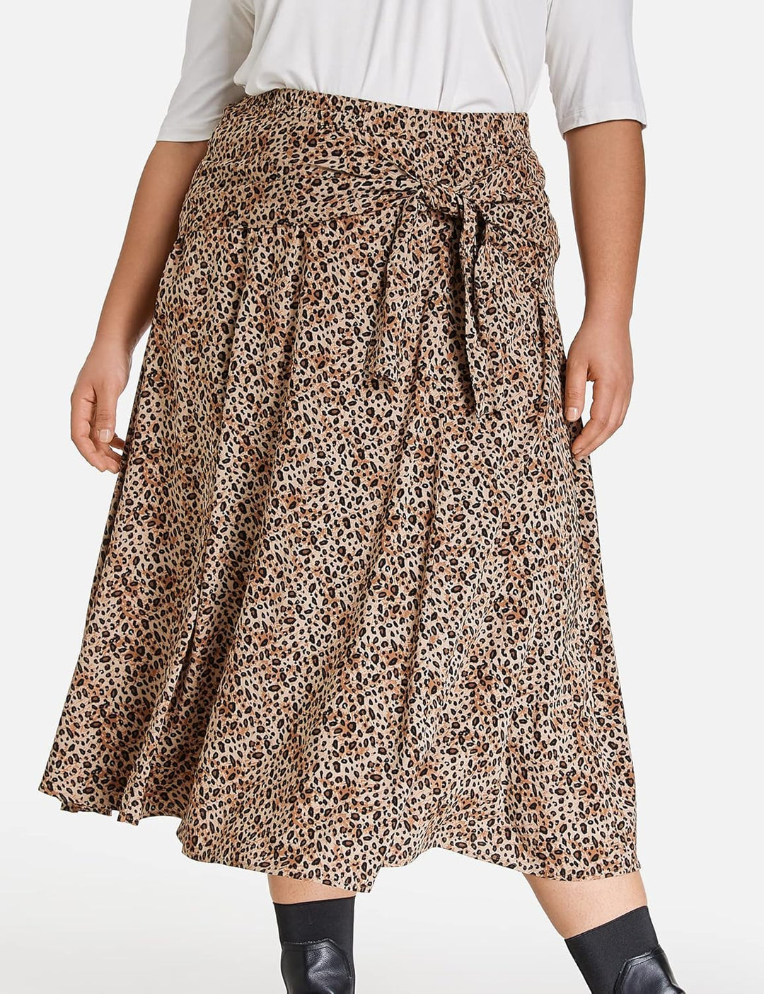 Samoon Damen Midirock mit Knoten-Detail aus EcoVero Viskose Animal-Print wadenlang 56 Light Tannin B