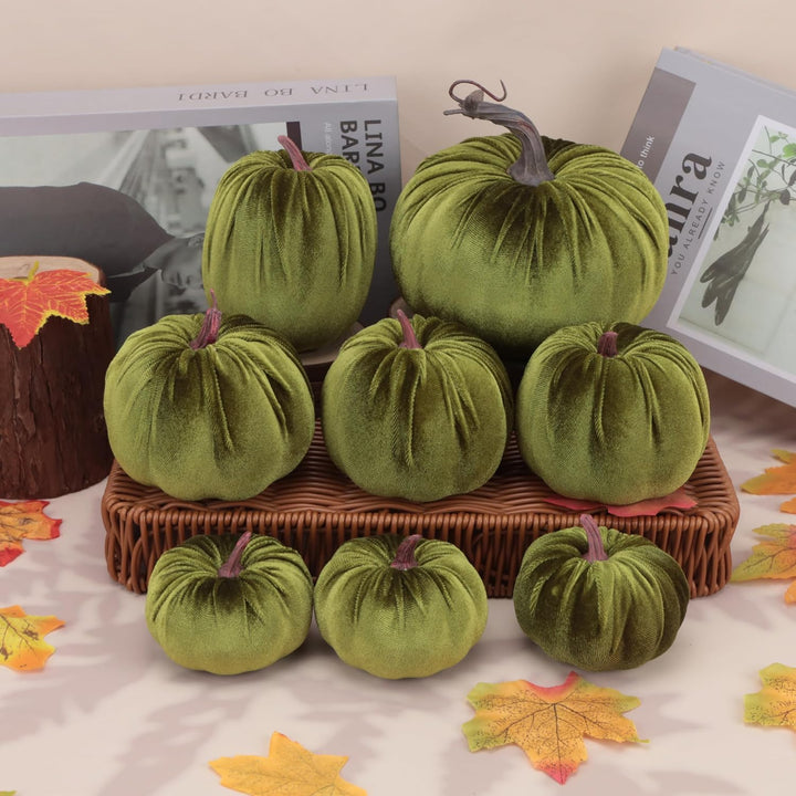 Meiwlong 8 Stück Gemischt Künstlich Kürbisse Grün Samt Tuch Halloween Erntedank Dekoration Requisite