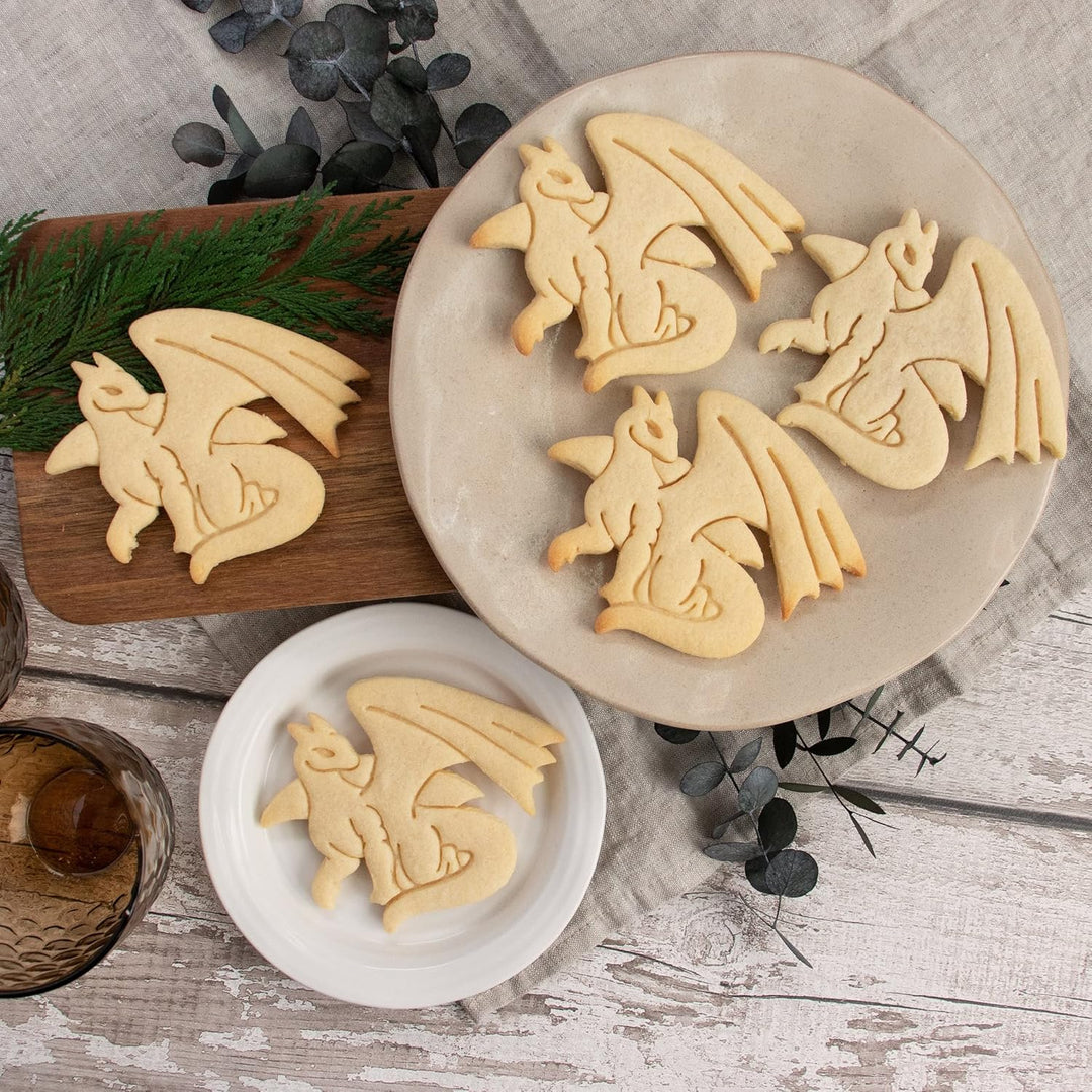 2er Set Drachen Ausstechformen (Formen: Ausgewachsener Drache und Baby-Drache), 2 Teile, Bakerlogy