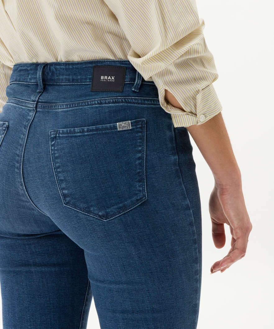 Brax Damen Jeans Style Shakira Revolution Free to Move Blue Planet 26W / 30L Used Light Blue, 26W /