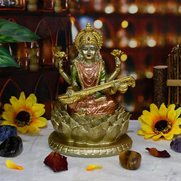 BangBangDa Hindu-Göttin Lord Saraswati Statue – Indisches Idol der Musik sitzend auf Lotus-Skulptur