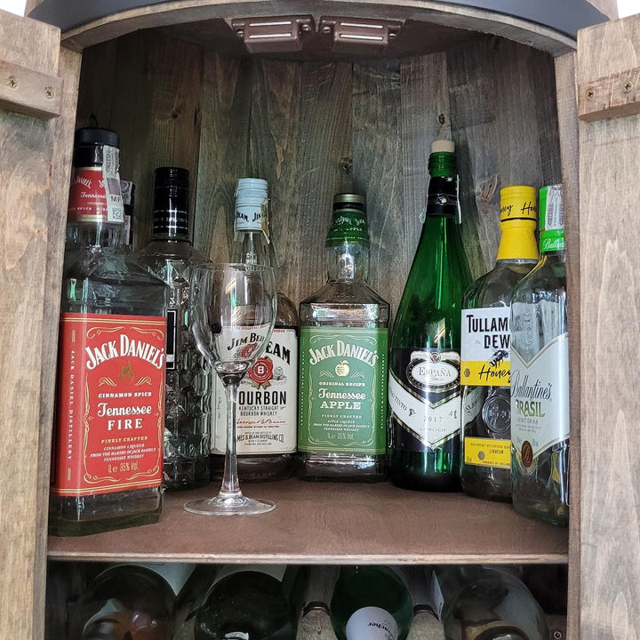 weeco Fassbar mit Tür und Weinregal. Hausbar Weinrack 80 cm. Rustikaler deko Barschrank Weinständer