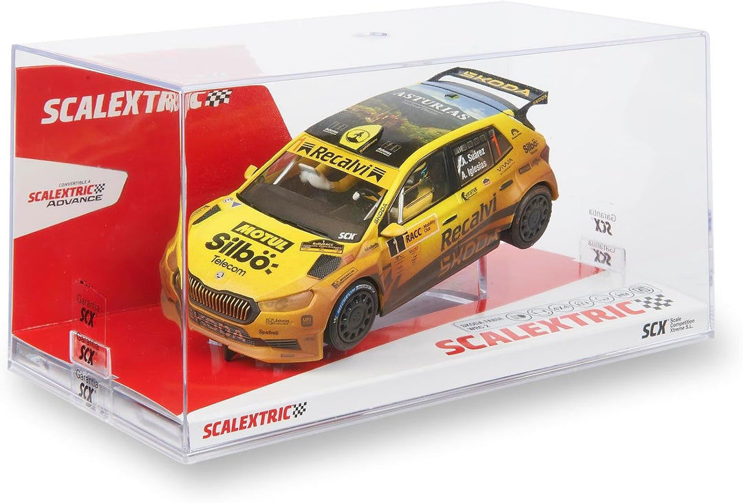 SCALEXTRIC Klassisches Rennfahrzeug - Slotauto - Massstab 1:32 (Skoda Fabia WRC2 - Suárez Mud Effect