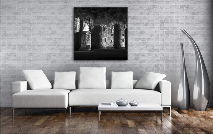 deyoli alte steinerne Burg Format: 70x70 Effekt: Schwarz&Weiss als Leinwandbild, Motiv fertig gerahm