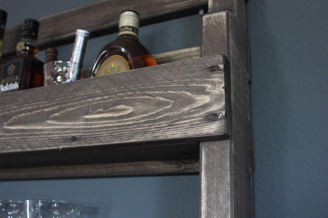 Dekorie Whisky Regal aus Holz - mit Gläserhalter und Whisky Schriftzug - Braun - Industrie Stil - fe
