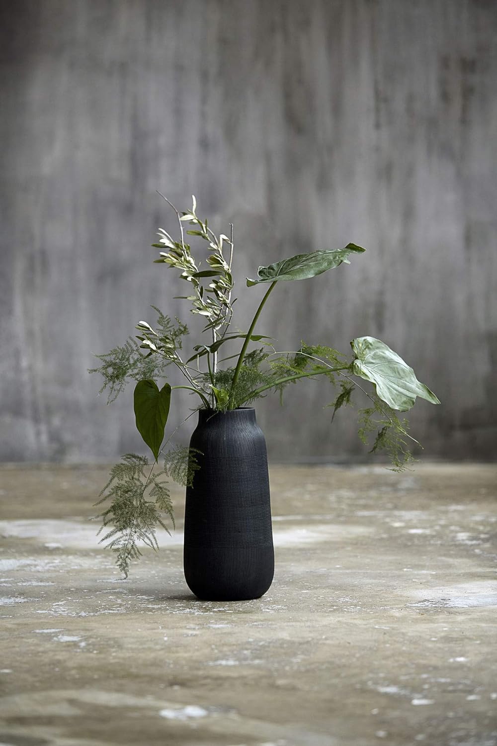 House Doctor Vase Groove, 15 x 15 cm, schwarz