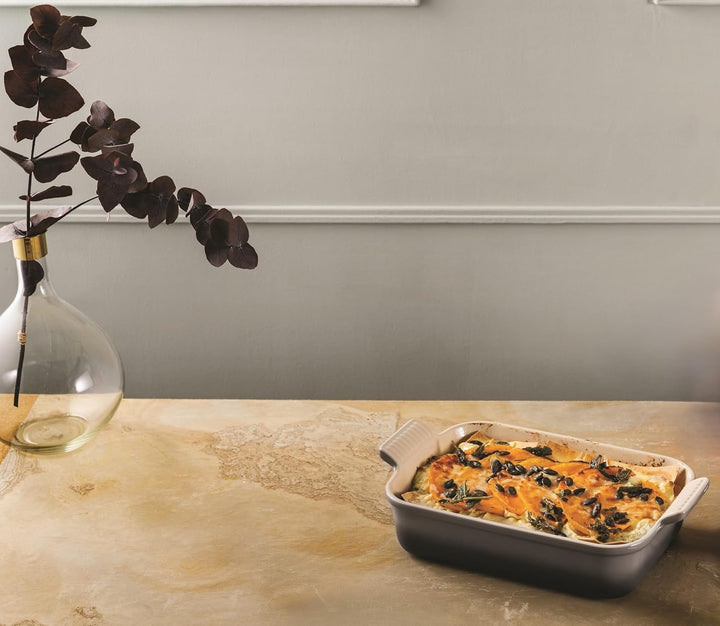 Le Creuset Rechteckige Auflaufform Tradition aus Steinzeug, 19 cm, 1.1 Liter, Flint, 71102194440001