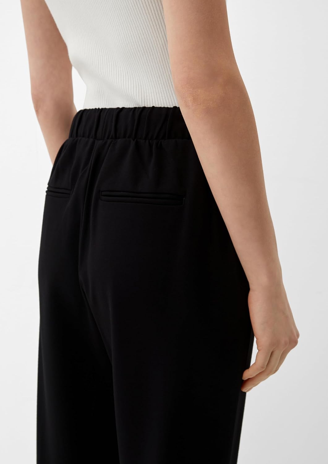 s.Oliver Damen Hose 7/8, Jogpant 42 Schwarz, 42 Schwarz