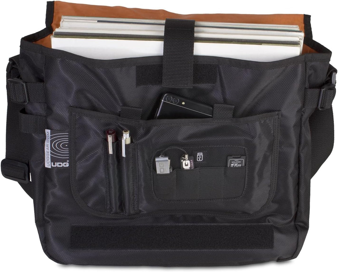 UDG Ultimate CourierBag Schwarz, innen Orange (U9450BL/OR)