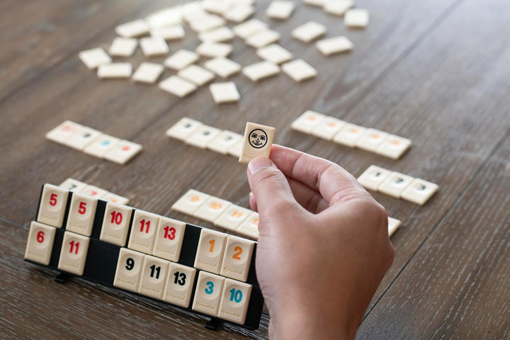 Goliath Rummikub Original Metallbox, Reise-Edition, Brettspiel für Kinder ab 6 Jahren, strategisches