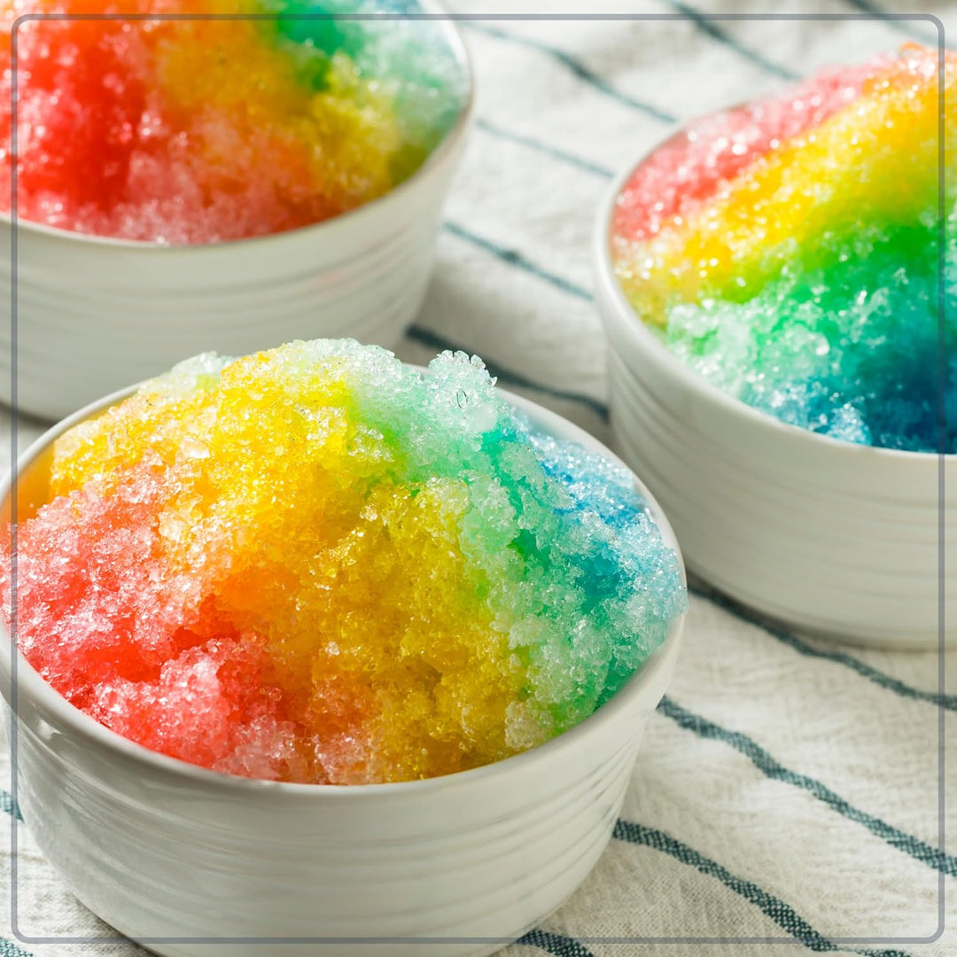 Nostalgia Snow Cone Slushie-Maschine im Retro-Stil, inklusive 1 wiederverwendbaren Kunststoffbecher