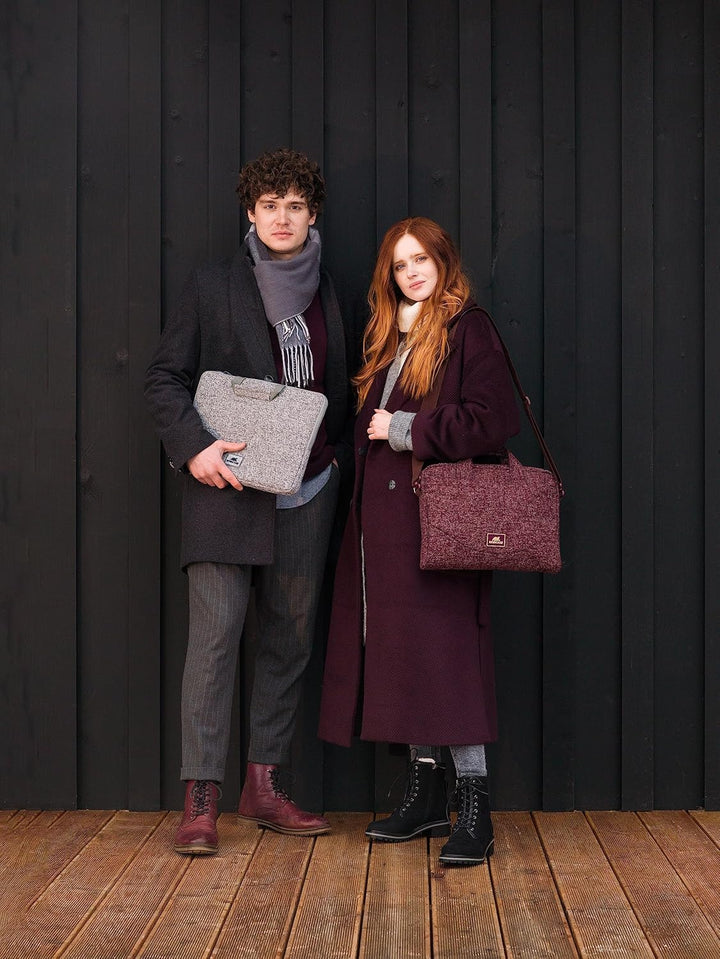 Rivacase Laptophülle mit Griffen bis 15.6" Sleeve - wasserdichte und ultraleichte Notebooktasche - k