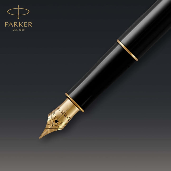 Parker Sonnet Füller | Schwarze Lackierung mit Goldzierteilen | Füllfederhalter mit mittlerer Feder