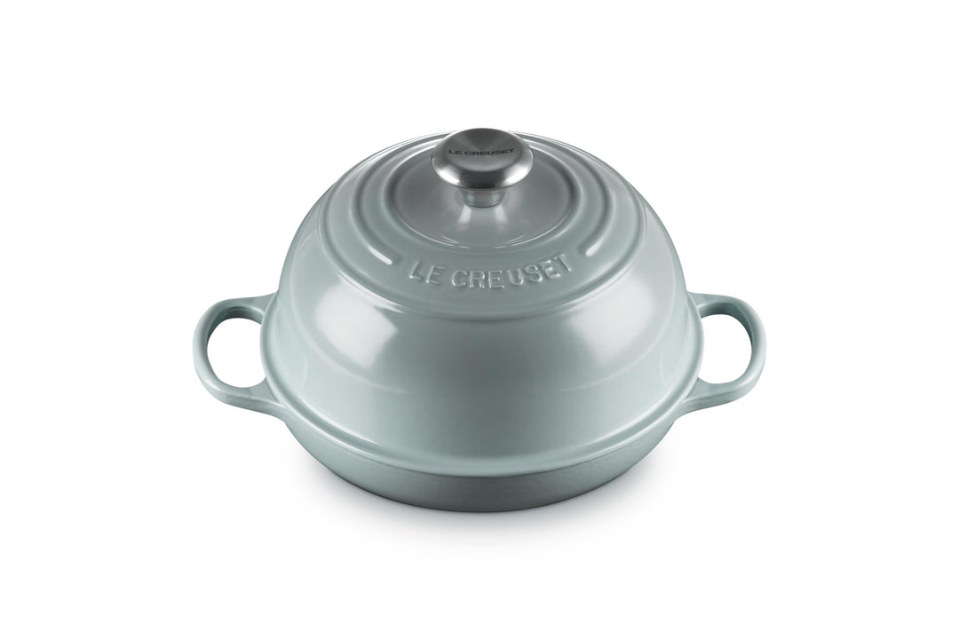 Le Creuset Signature Brot Bräter aus Gusseisen, 24 cm, Sea Salt, Sea Salt