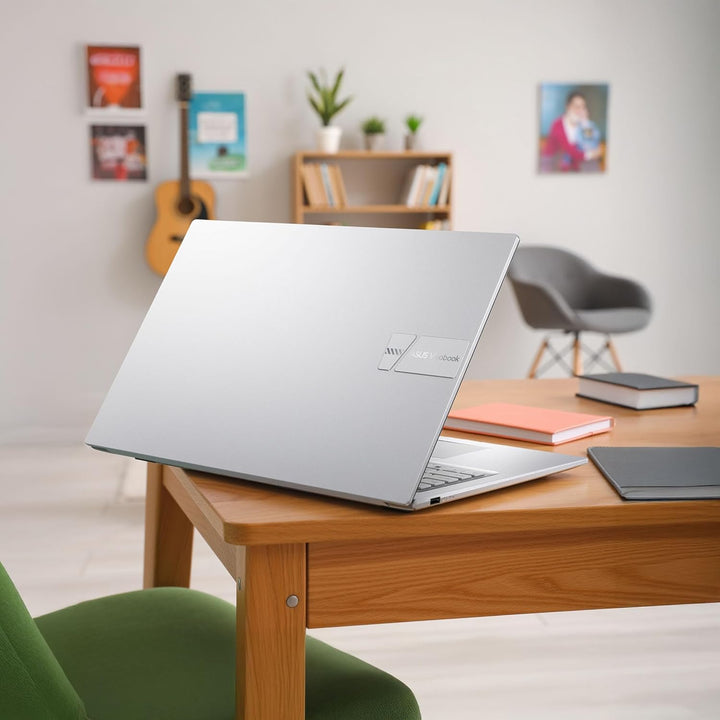 ASUS Vivobook 17 | 17,3" FHD | Core 5 120U | RAM: 16GB | SSD: 500GB | Laptop in Cool Silver | beleuc