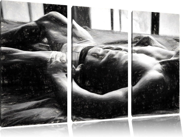 Pixxprint Muskulöser Mann im Bett Kunst Kohle Effekt 3-Teiler Leinwandbild 120x80 Bild auf Leinwand