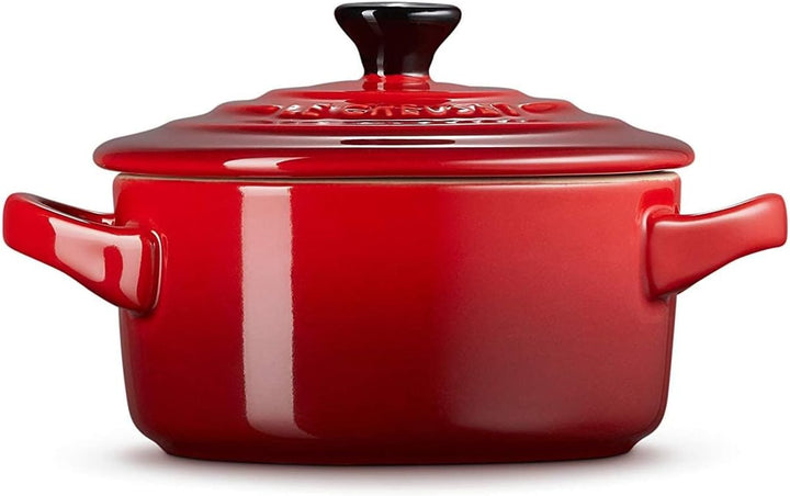 Le Creuset Mini-Cocotte aus Steinzeug, 200 ml, 10 x 5 cm, Kirschrot, 71901100600100, Kirschrot