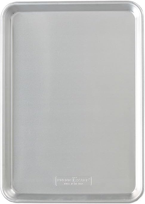 Nordic Ware 44800AMZM 44800 Backblech, 26,9 x 38,4 cm, Aluminium, Natürlich Natürlich Jelly Roll, 1-